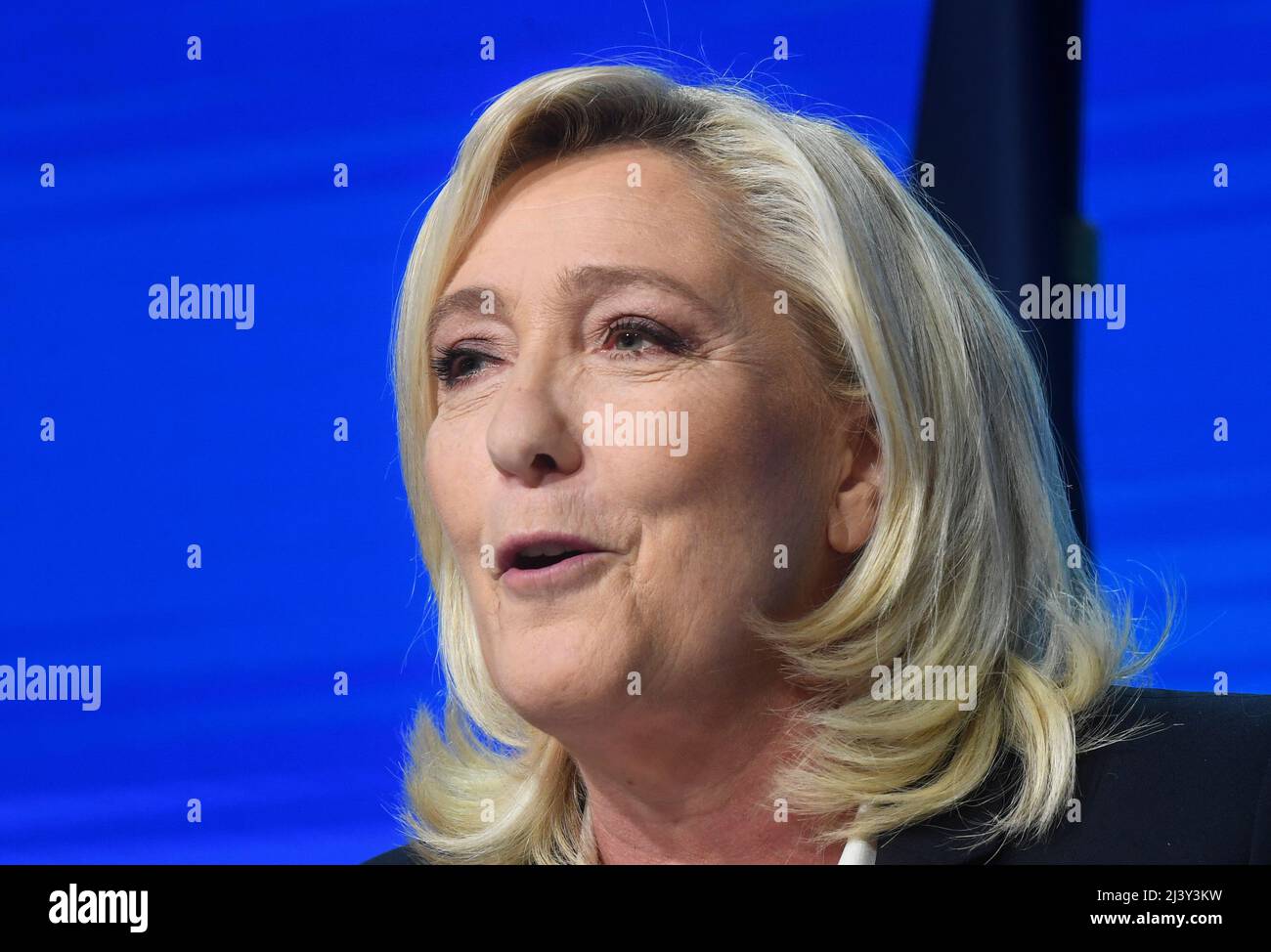 France, PARIS, 2022-04-10. Marine Le PEN during the electoral procession of the first round of the presidential election, she qualifies for the second round Credit: francois pauletto/Alamy Live News Stock Photo