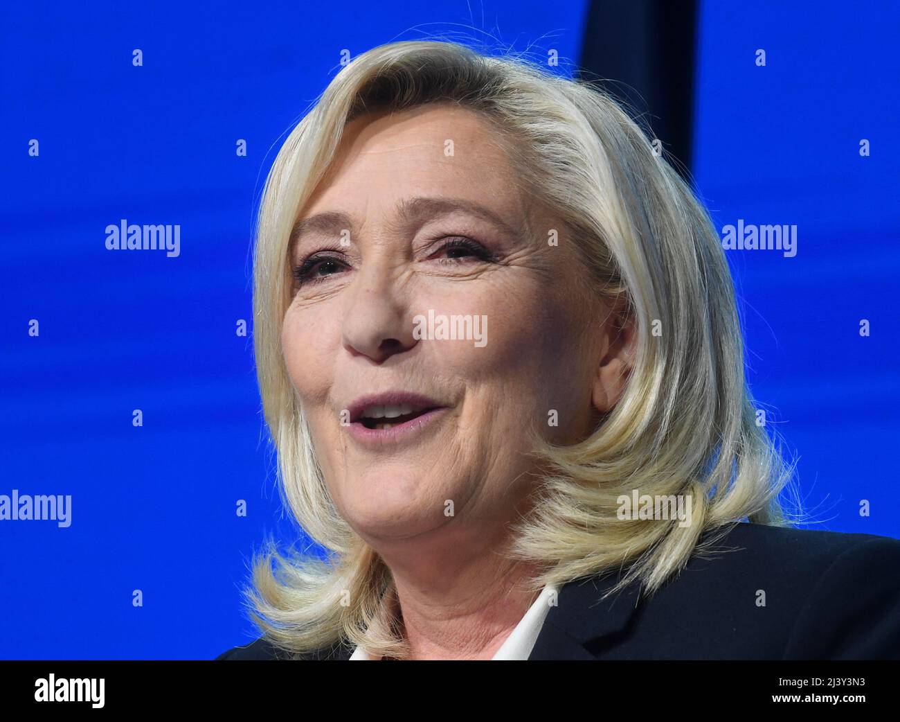France, PARIS, 2022-04-10. Marine Le PEN during the electoral procession of the first round of the presidential election, she qualifies for the second round Credit: francois pauletto/Alamy Live News Stock Photo