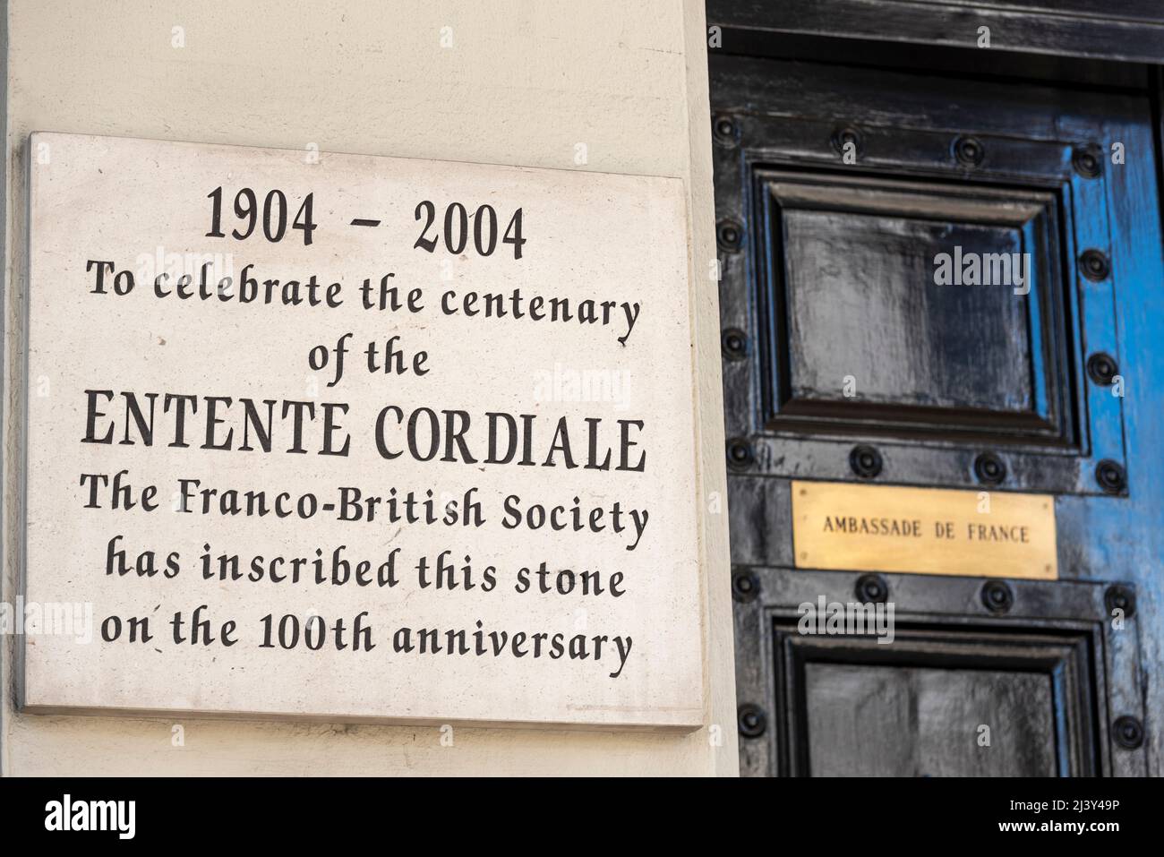 Entente Cordiale centenary stone plaque, Franco British Society at Embassy of France in London, diplomatic mission of France to the United Kingdom. Stock Photo
