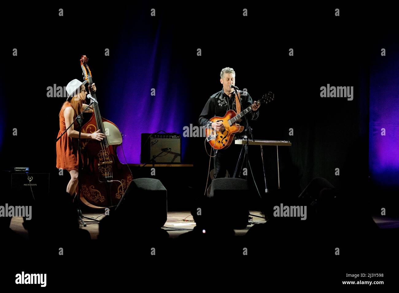 Milano, Italy. 08th Apr, 2022. Lovesick Duo live in concert at Spazio Teatro 89, a couple of musician that make country, swing and rock and roll music (Photo by Andrea Ripamonti/Pacific Press) Credit: Pacific Press Media Production Corp./Alamy Live News Stock Photo