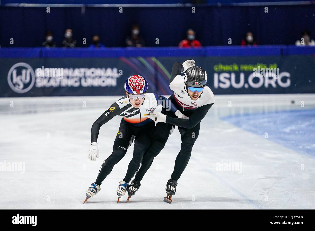 MONTREAL, CANADA - APRIL 10: Dongwook Kim of the Republic of Korea and Roberts Kruzbergs of Latvia during Day 3 of the ISU World Short Track Championships at the Maurice Richard Arena on April 10, 2022 in Montreal, Canada (Photo by Andre Weening/Orange Pictures) Stock Photo