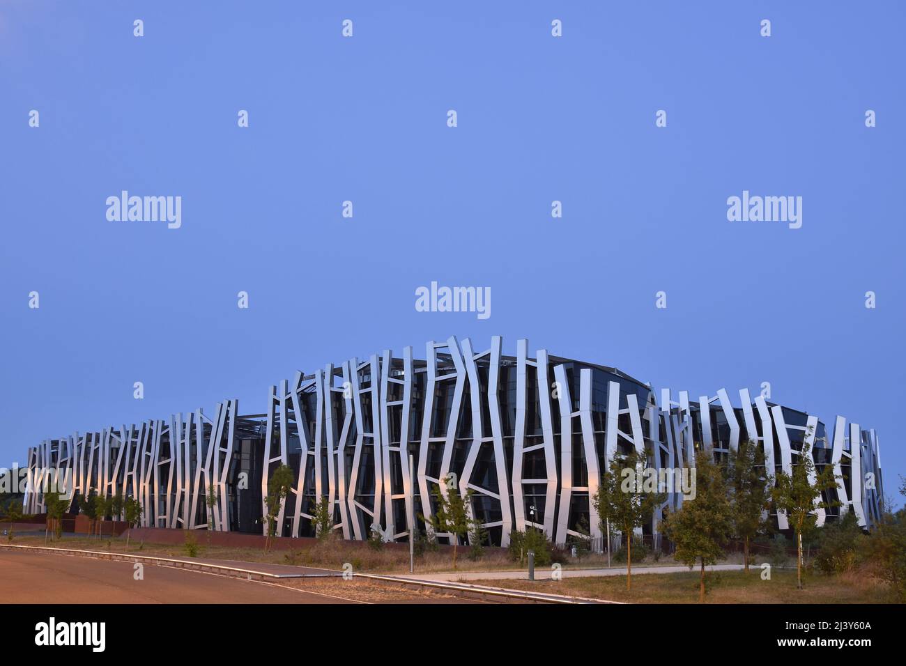 Caja Vital Kutxa bank headquarters - modern building exterior with metal  patterns in Vitoria-Gasteiz Spain. Designed by Mozas+Aguirre architects  Stock Photo - Alamy