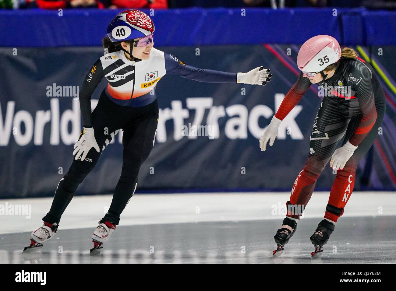 MONTREAL, CANADA - APRIL 10: Minjeong Choi of the Republic of Korea and Kim Boutin of Canada during Day 3 of the ISU World Short Track Championships at the Maurice Richard Arena on April 10, 2022 in Montreal, Canada (Photo by Andre Weening/Orange Pictures) Stock Photo