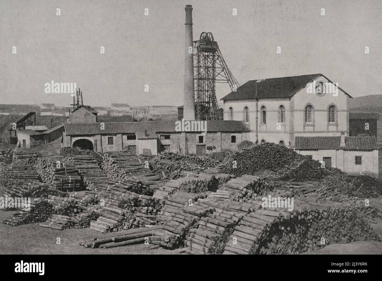 Bélmez, province of Cordoba, Andalusia, Spain. The Bélmez catastrophe, in the coal basin on the banks of the river Guadiato. The 'Santa Isabel' mine, shaft nr. 22, where an explosion occurred on the afternoon of 17 March 1898. Photoengraving. La Ilustración Española y Americana, 1898. Stock Photo