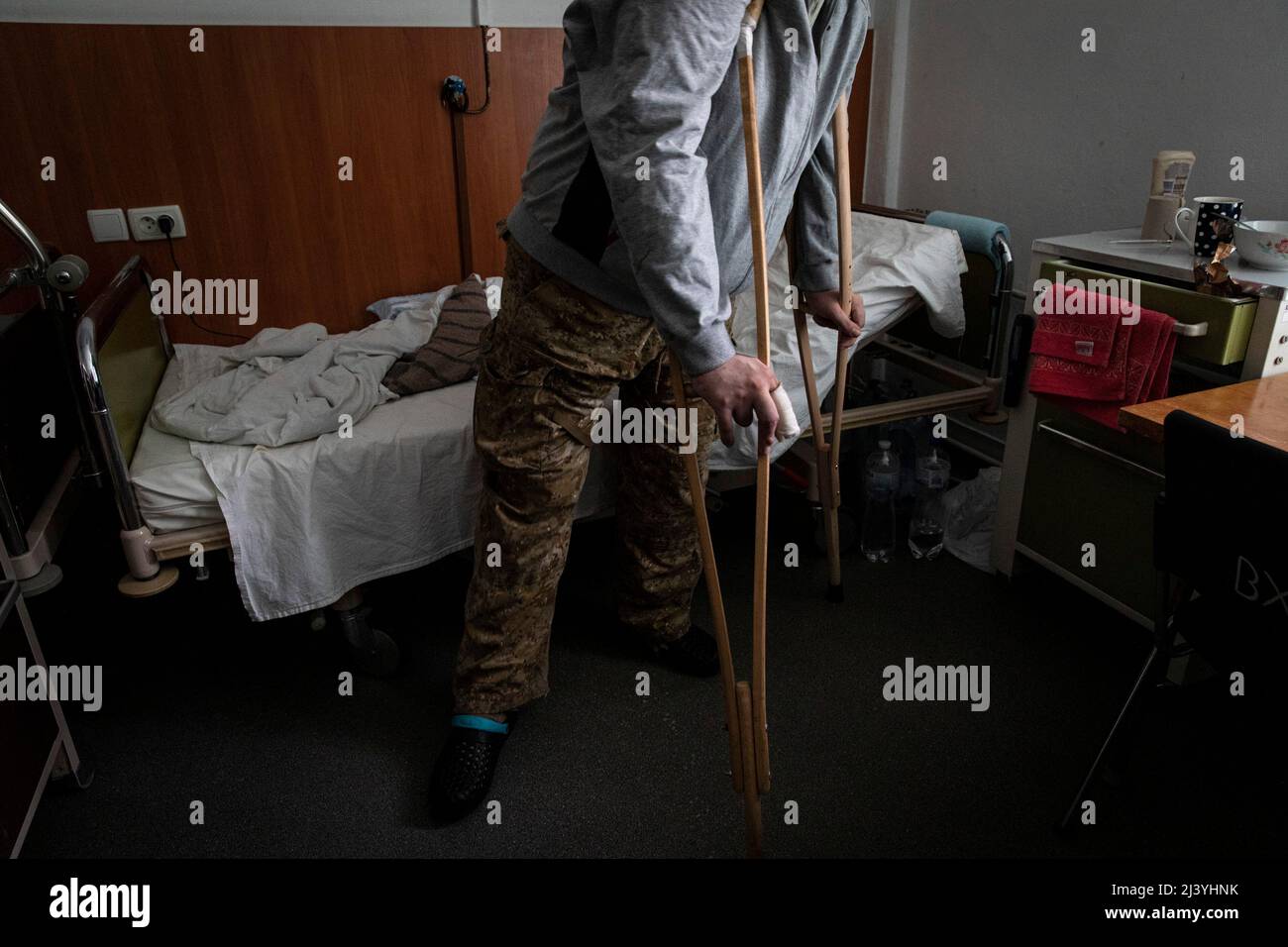 Andrey Bychenko (32), from Gosteml, Kyiv Oblast, injured with multiple bone fractures and severe