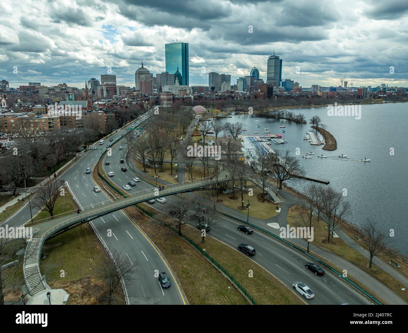 vista aérea panorâmica do distrito financeiro de boston, centro histórico, beacon  hill e charles river 6923973 Foto de stock no Vecteezy