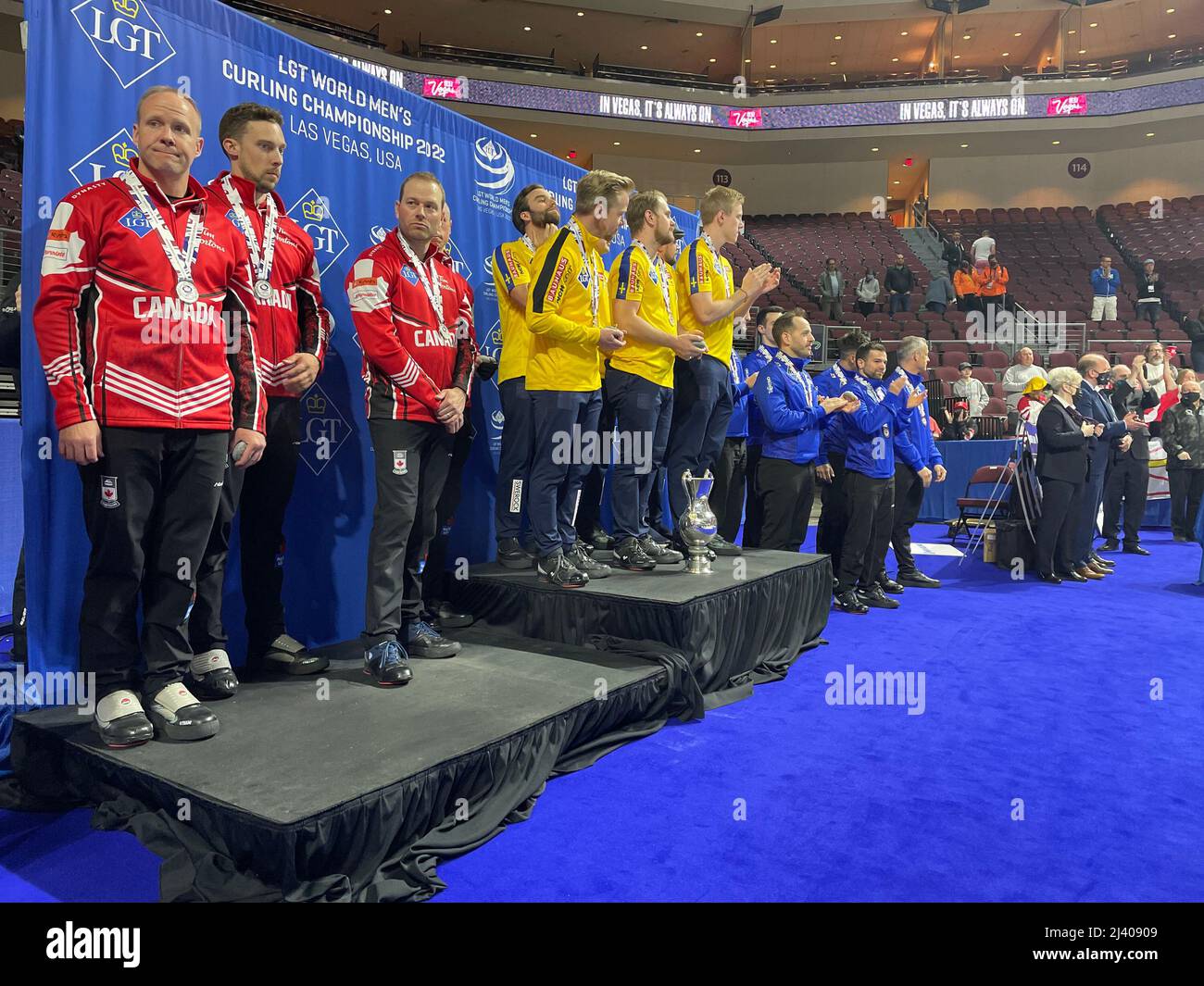 Las Vegas, United States. 10th Apr, 2022. LAS VEGAS, NV - APRIL 10: Sweden beat Canada by 8-6 in Sunday afternoon's final of the LGT World Men's Championship at Orleans Hotel Casino and Arena on April 11, 2022 in Las Vegas, United States. (Photo by Diego Ribas/PxImages) Credit: Px Images/Alamy Live News Stock Photo
