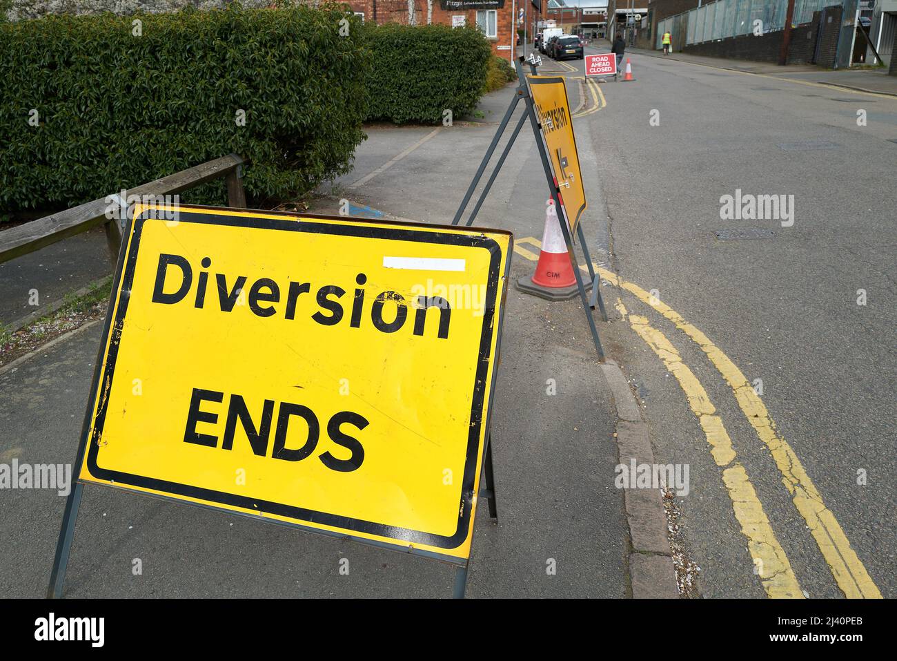 'Diversion ends' notice on a road in Kettering, England Stock Photo Alamy