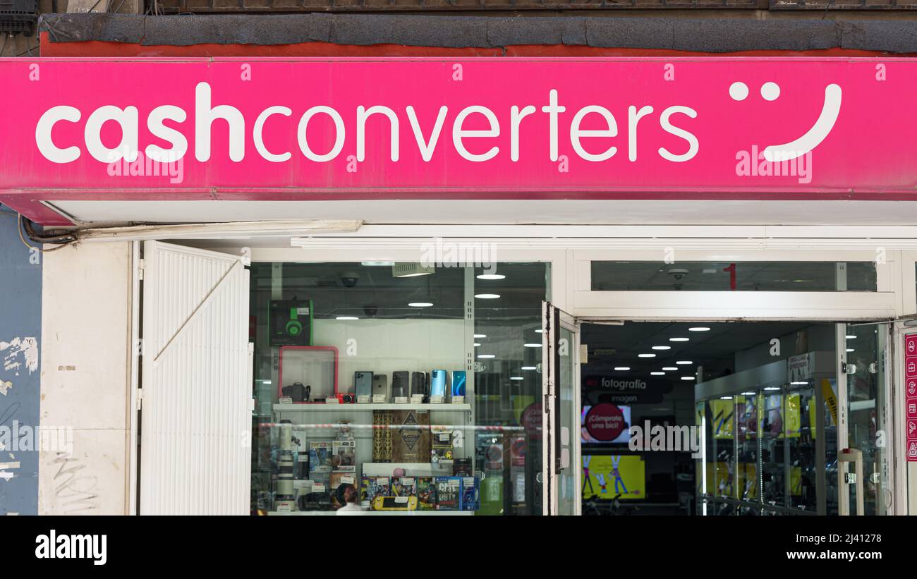 VALENCIA, SPAIN - APRIL 07, 2022: Cash Converters is a secondhand retail company headquartered in Perth, Australia Stock Photo