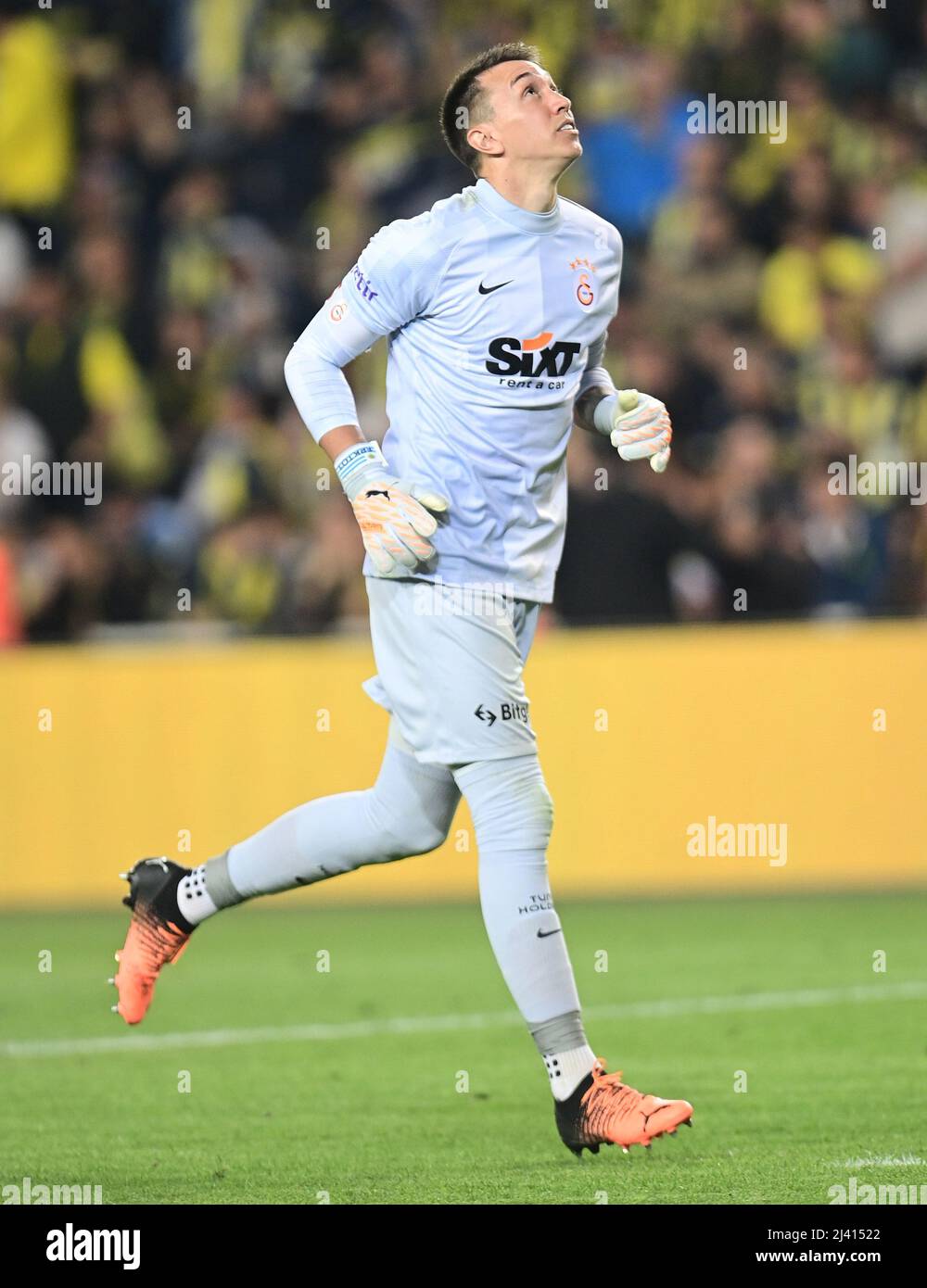 April 10, 2022, Istanbul, Warsaw, Turkey: Goalkeeper Fernando Muslera of  Galatasaray during the Turkish Super League derby match between Fenerbahce  and Galatasaray at Ulker Stadiumin Istanbul , Turkey on April 10 ,