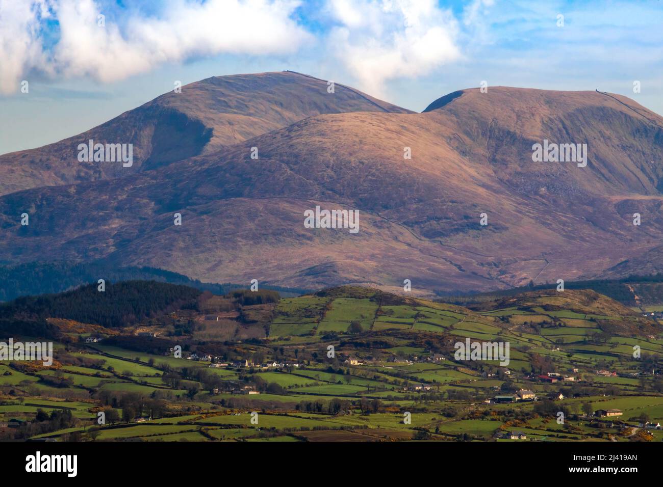 Photo Of The Beautiful Mourne Mountains With Slieve Donard, The Highest Point In Northern Ireland In View.  Taken Form Windy Gap in Banbridge. Stock Photo