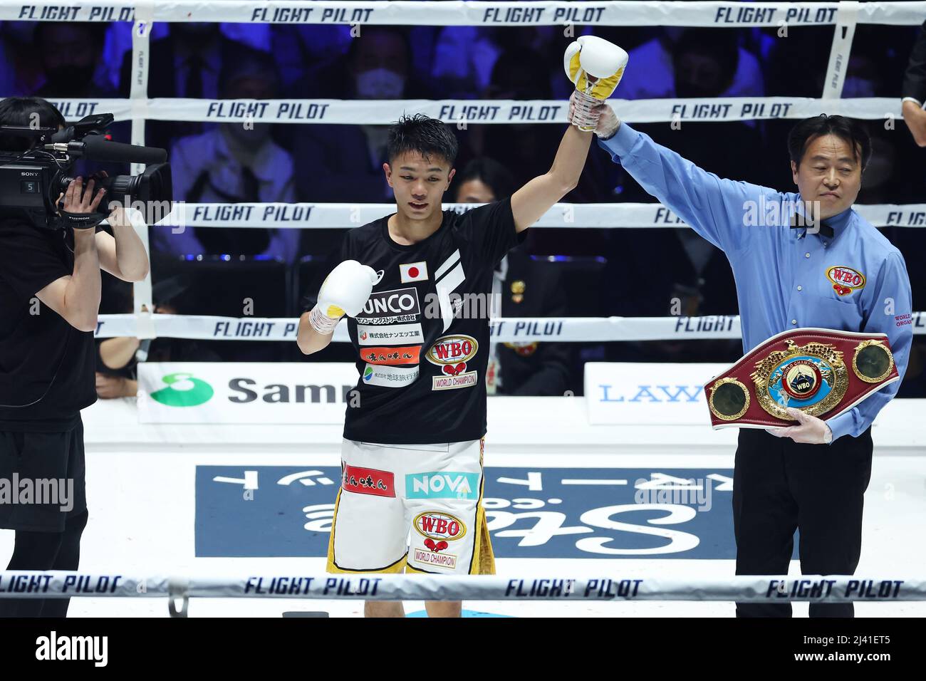 Saitama Super Arena, Saitama, Japan. 9th Apr, 2022. (L to R) Gennady  Golovkin (KAZ), Ryota Murata (JPN), APRIL 9, 2022 - Boxing : WBA & IBF  Middleweight World Championship at Saitama Super