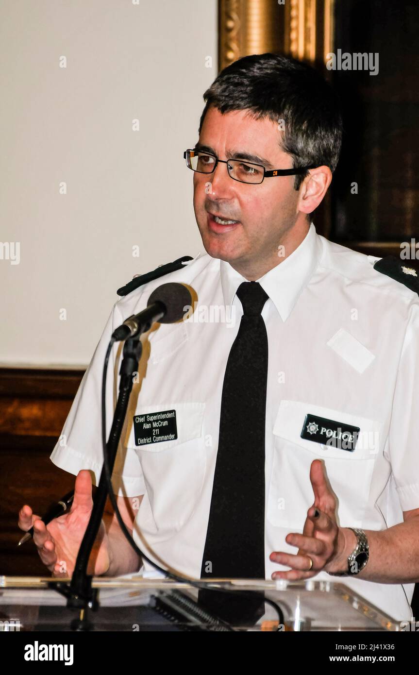 Belfast, Northern Ireland. 10th June 2013. Chief Superintendent Alan McCrum, Silver Commander for G8 in Belfast, gives a press briefing on the forthcoming security arrangements for the G8 summit in Northern Ireland from 17th to 18th June 2013 in Enniskillen. Stock Photo