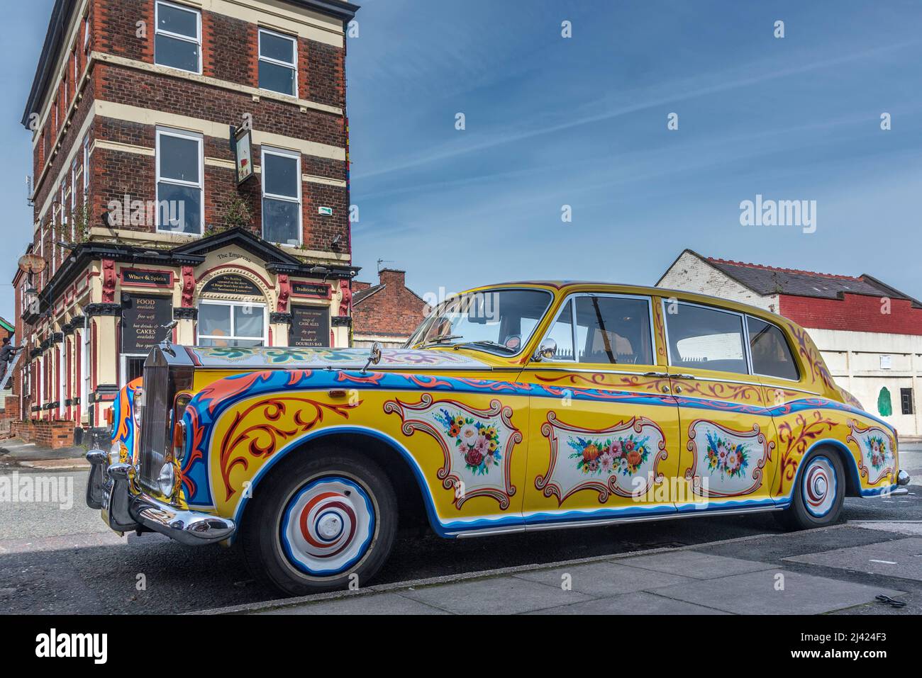 1965 Rolls-Royce Phantom V, a psychedelic tribute to John Lennon