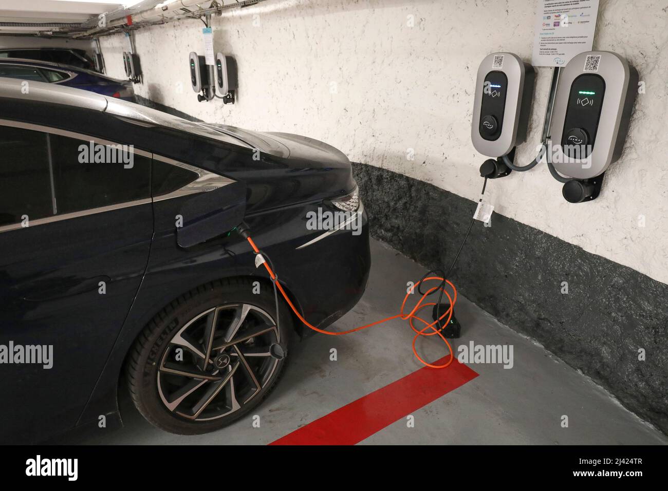 THE BIGGEST ELECTRIC VEHICLE CHARGING STATIONS OPENS IN PARIS Stock Photo