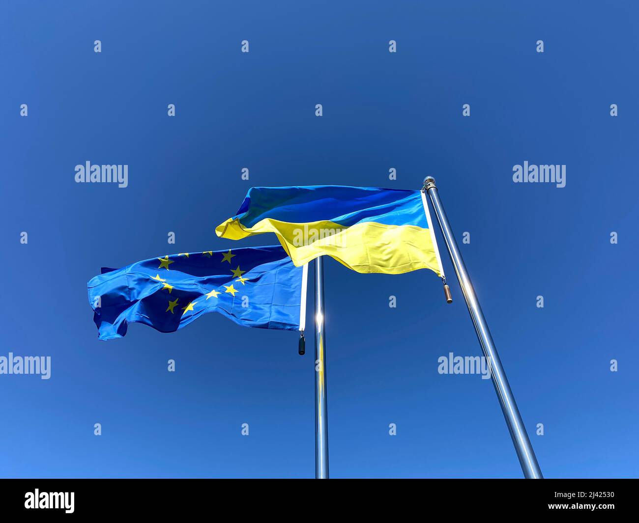 Ukrainian flag european union hi-res stock photography and images - Alamy