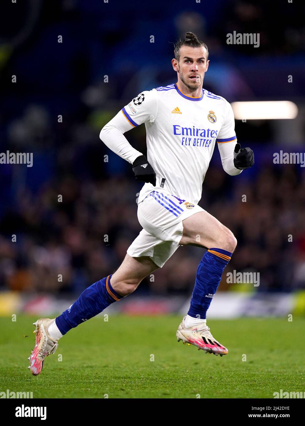 Real madrid midfielder bale 11 hi-res stock photography and images