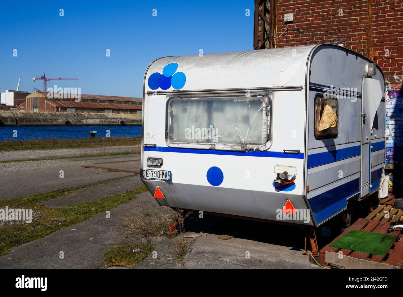 Homeless Caravan Caravan used as a residence by a homeless, Dunkirk harbor, Dunkirk ...