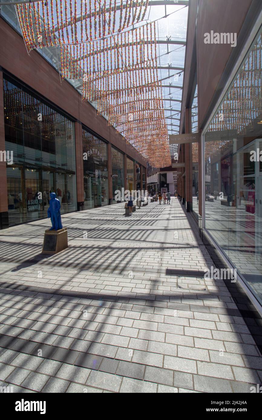 Entrance front exterior shopping hi res stock photography and