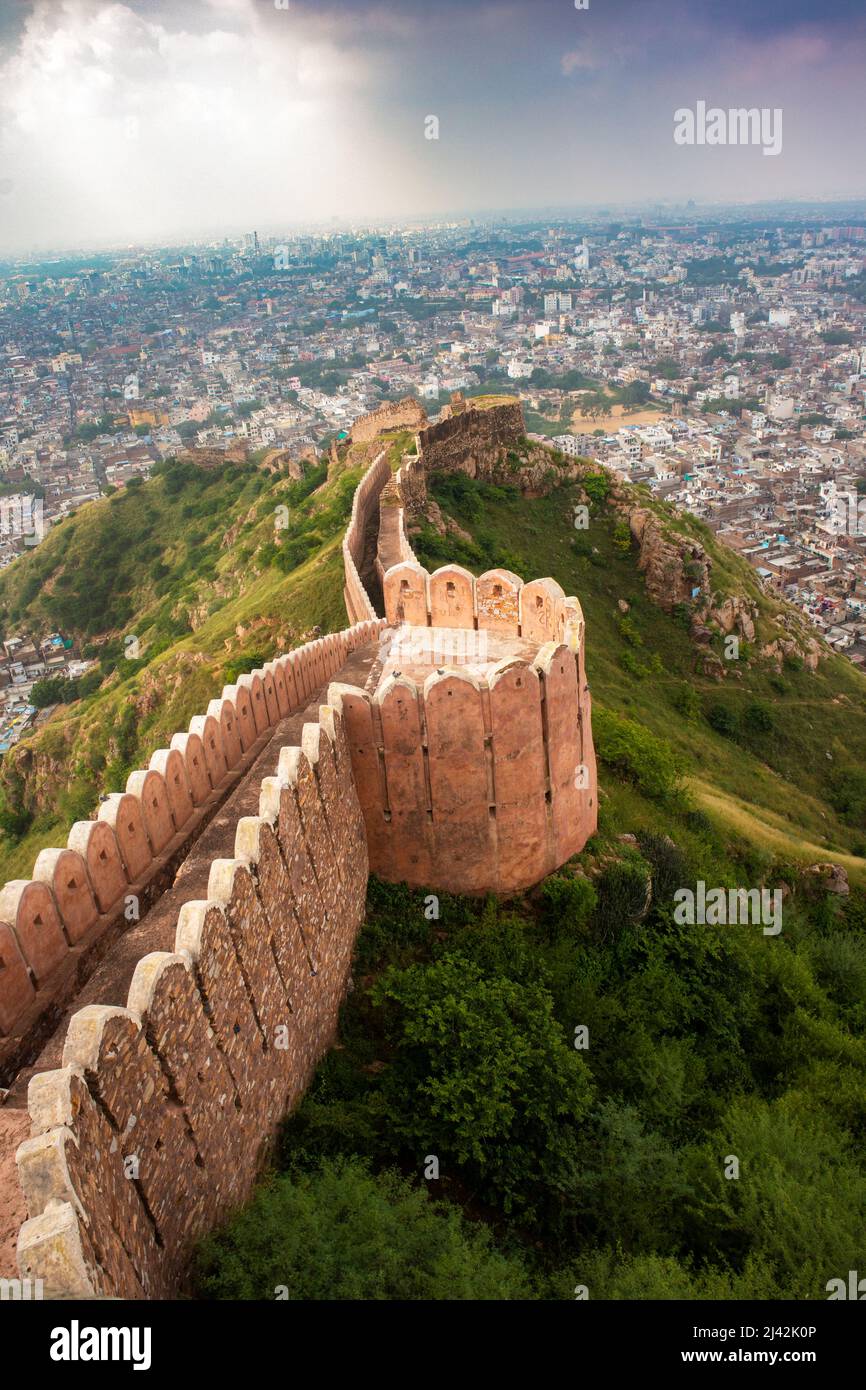 Nahargarh Fort stands on the edge of the Aravalli Hills,overlooking the city of Jaipur in the Indian state of Rajasthan. Along with Amer Fort and Jaig Stock Photo
