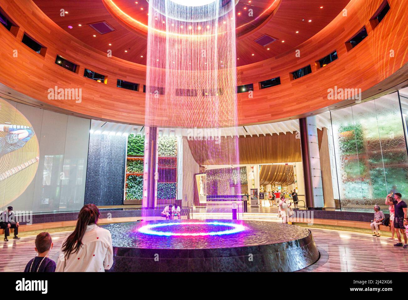 Hollywood Florida Seminole Hard Rock Hotel & Casino tribe tribal reservation inside interior The Oculus waterfall circular water fountain light show l Stock Photo