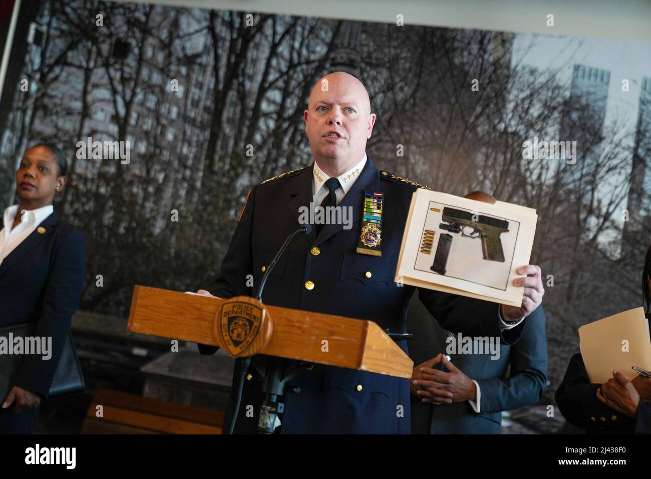-Queens, NY - 20220316-NYPD Deploys Neighborhood Safety Teams to Battle ...