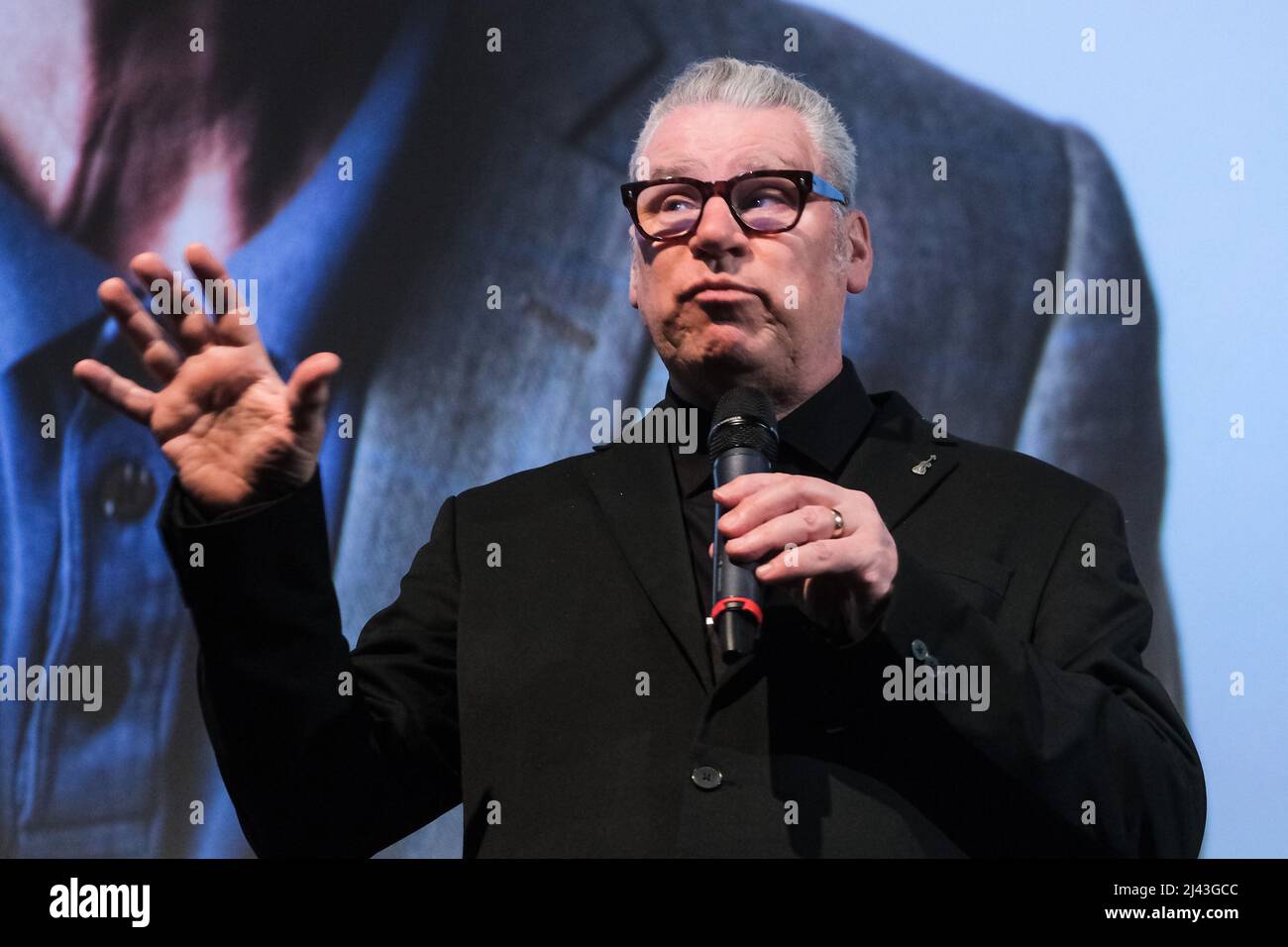 Mark kermode in 3d hi-res stock photography and images - Alamy
