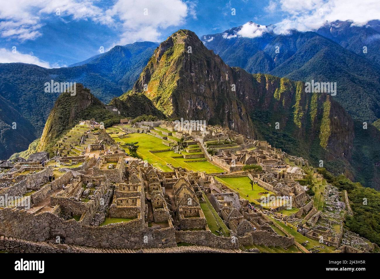 Machu picchu sunrise people hi-res stock photography and images - Alamy