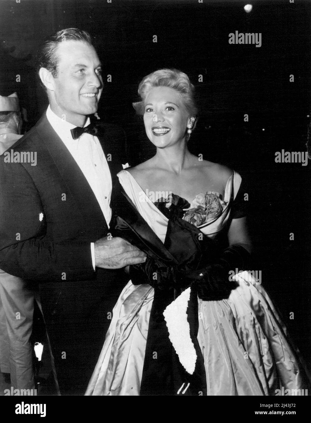 George Montgomery & Dinah Shore *****. June 14, 1955. Stock Photo