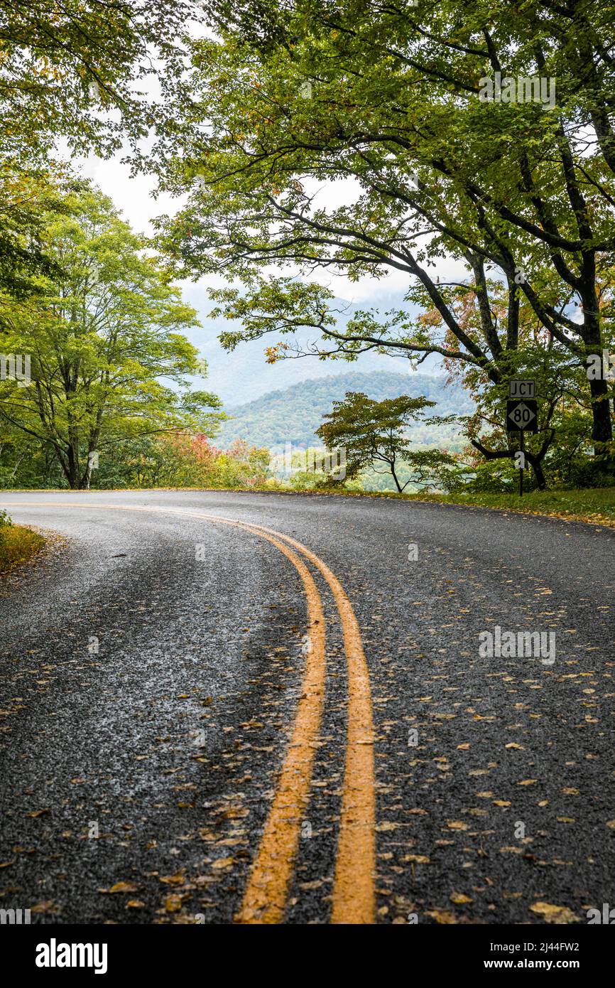 The Blue Ridge Parkway on a rainy day. North Carolina Stock Photo Alamy