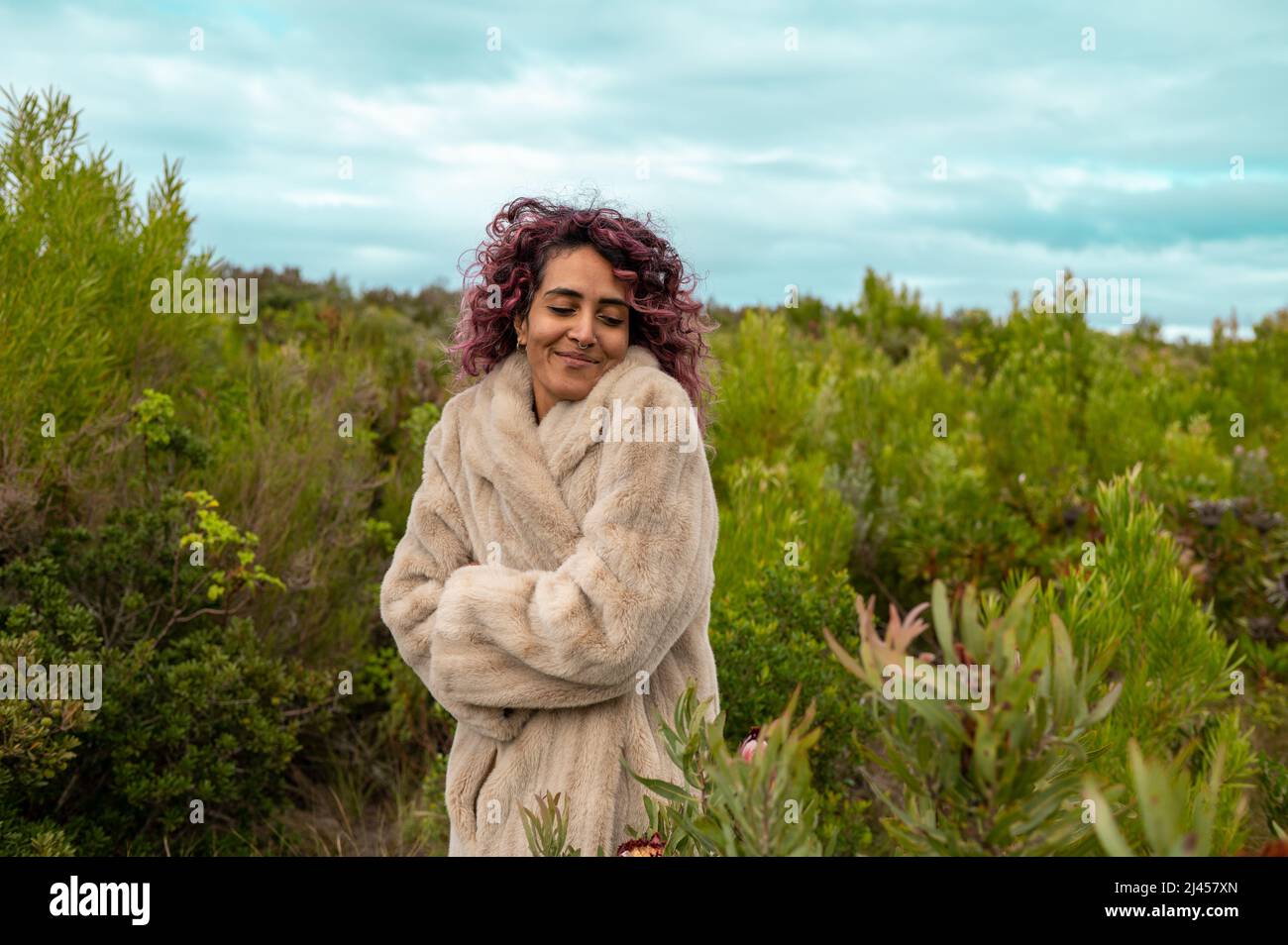 Curly fur coat hi-res stock photography and images - Alamy