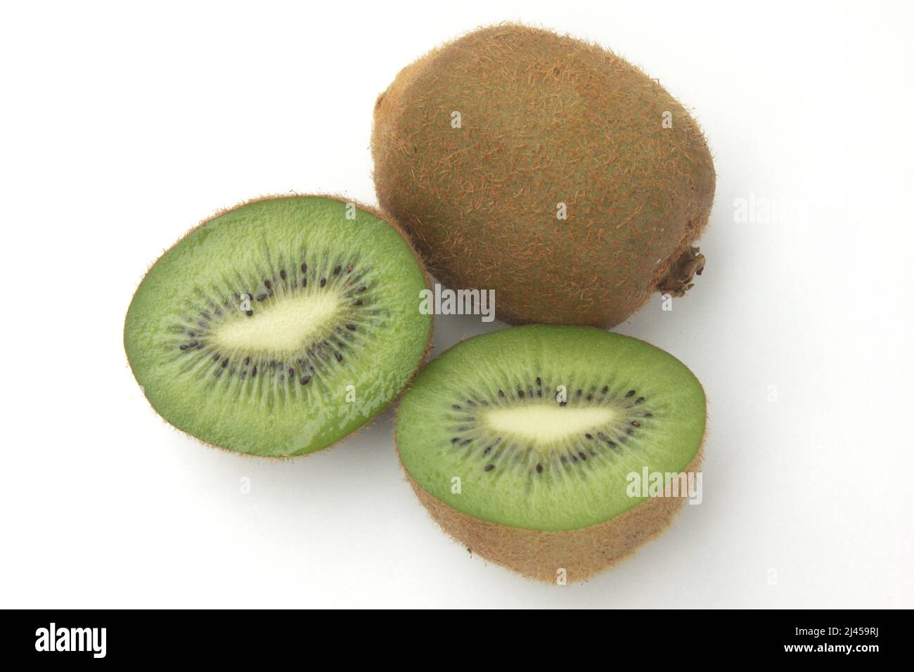 Eine ganze und eine aufgeschnittene Kiwi, Kiwi, Früchte, Obst, Stock Photo