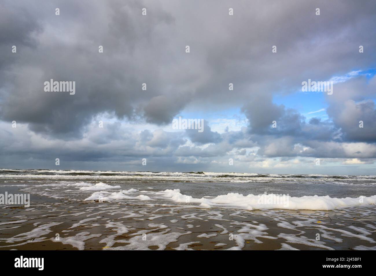 Strand und Nordsee von der Insel Spiekeroog aus gesehen, Ostfriesische ...