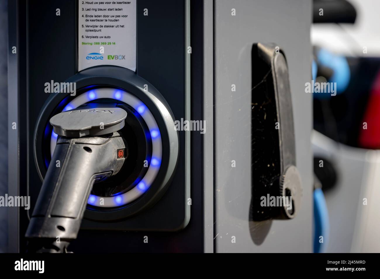 20220412 112429 DELFGAUW Charging stations for electric cars in the Vinex district of the