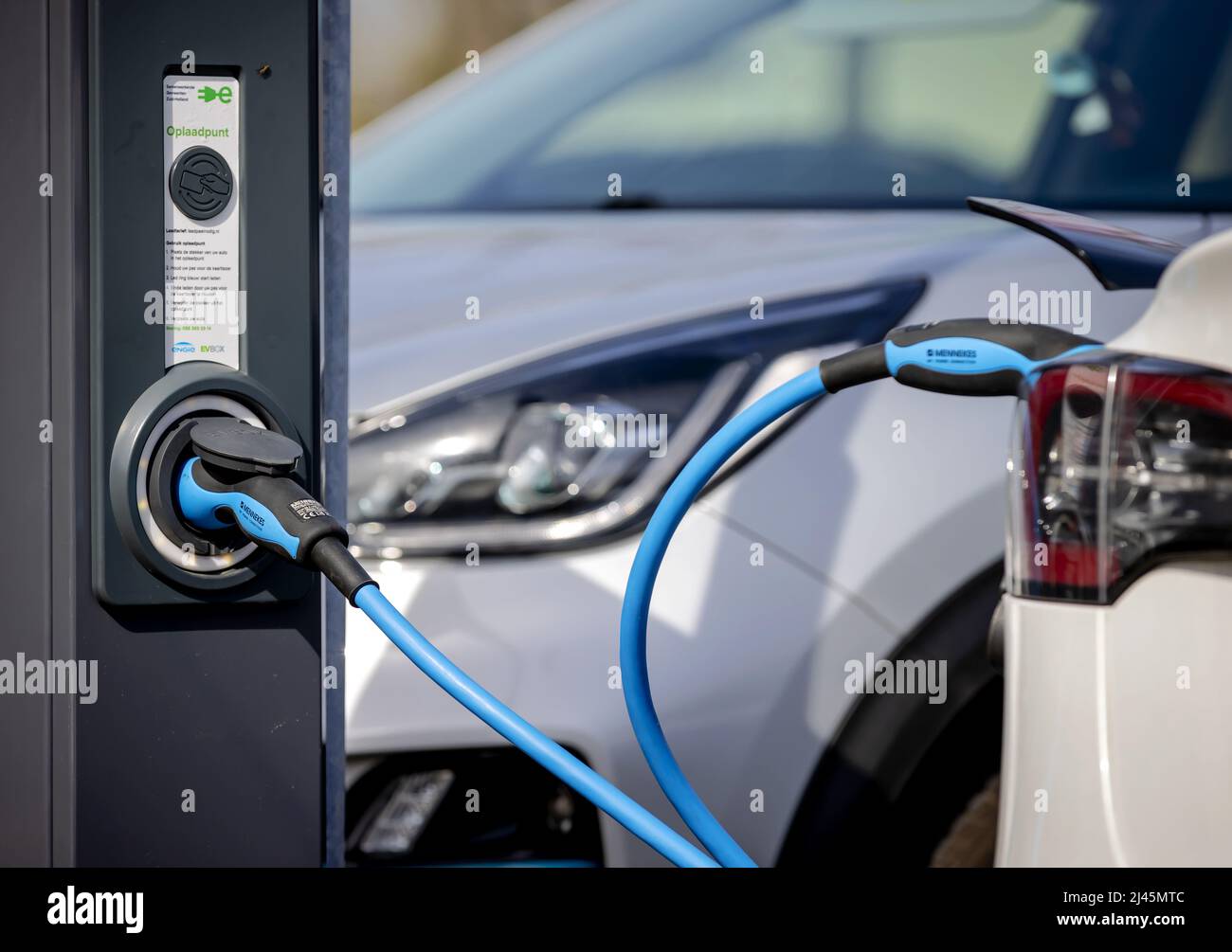 Laadstekker hires stock photography and images Alamy