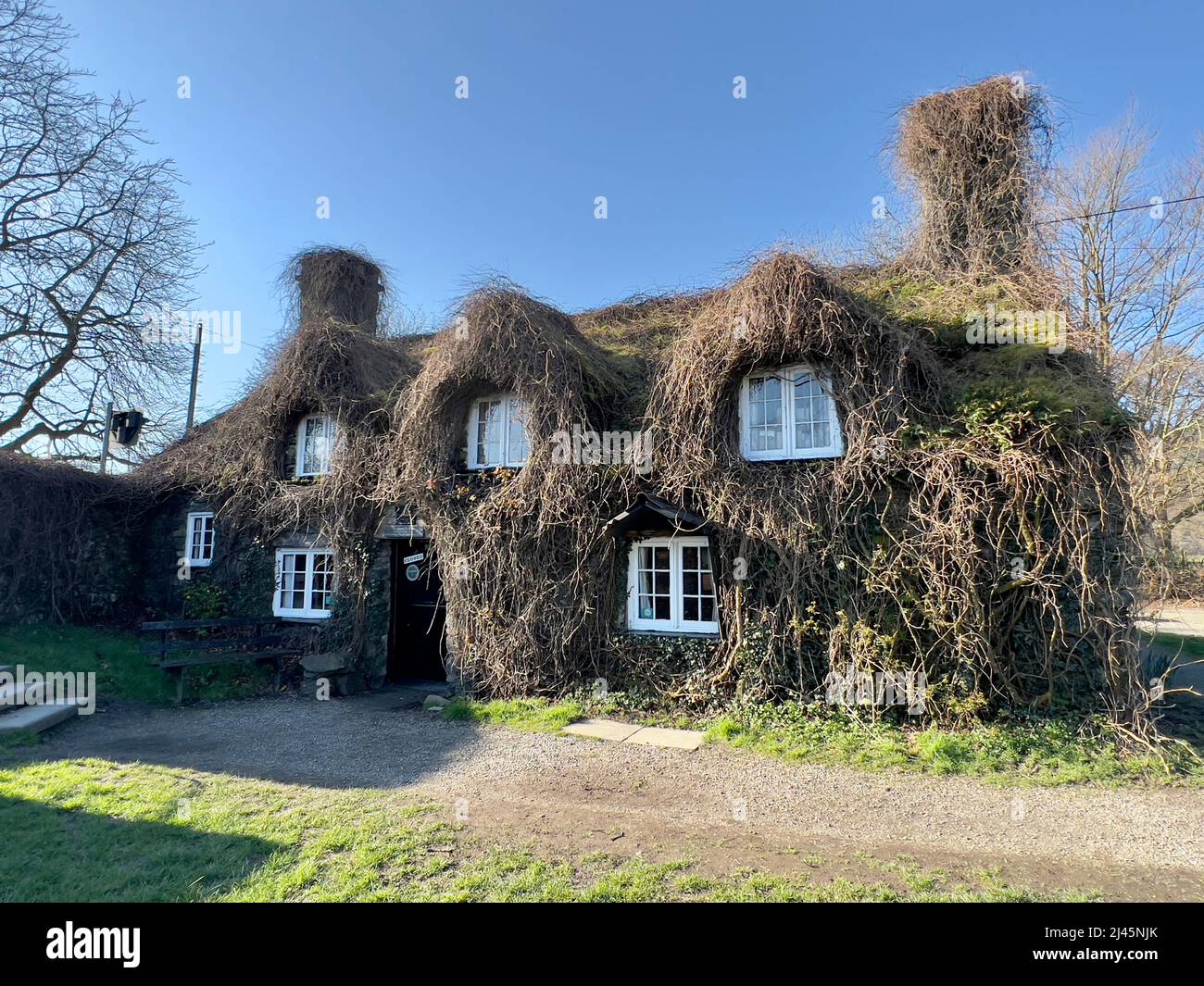 Welsh Cottage in betwsycoed Stock Photo Alamy