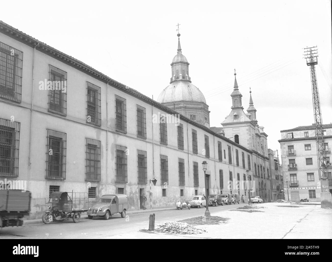 CONVENTO DE LAS COMENDADORAS DE SANTIAGO - SIGLO XVII - FOTOGRAFIA EN  BLANCO Y NEGRO - AÑOS 60. Author: MANUEL DEL OLMO (1631-1685). Location:  CONVENTO DE LAS COMENDADORAS DE SANTIAGO. MADRID. SPAIN Stock Photo - Alamy