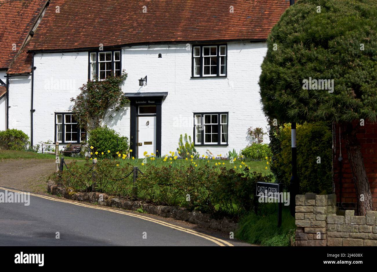 Cottage on Castle Green in Kenilworth, Warwickshire, England UK Stock Photo Alamy