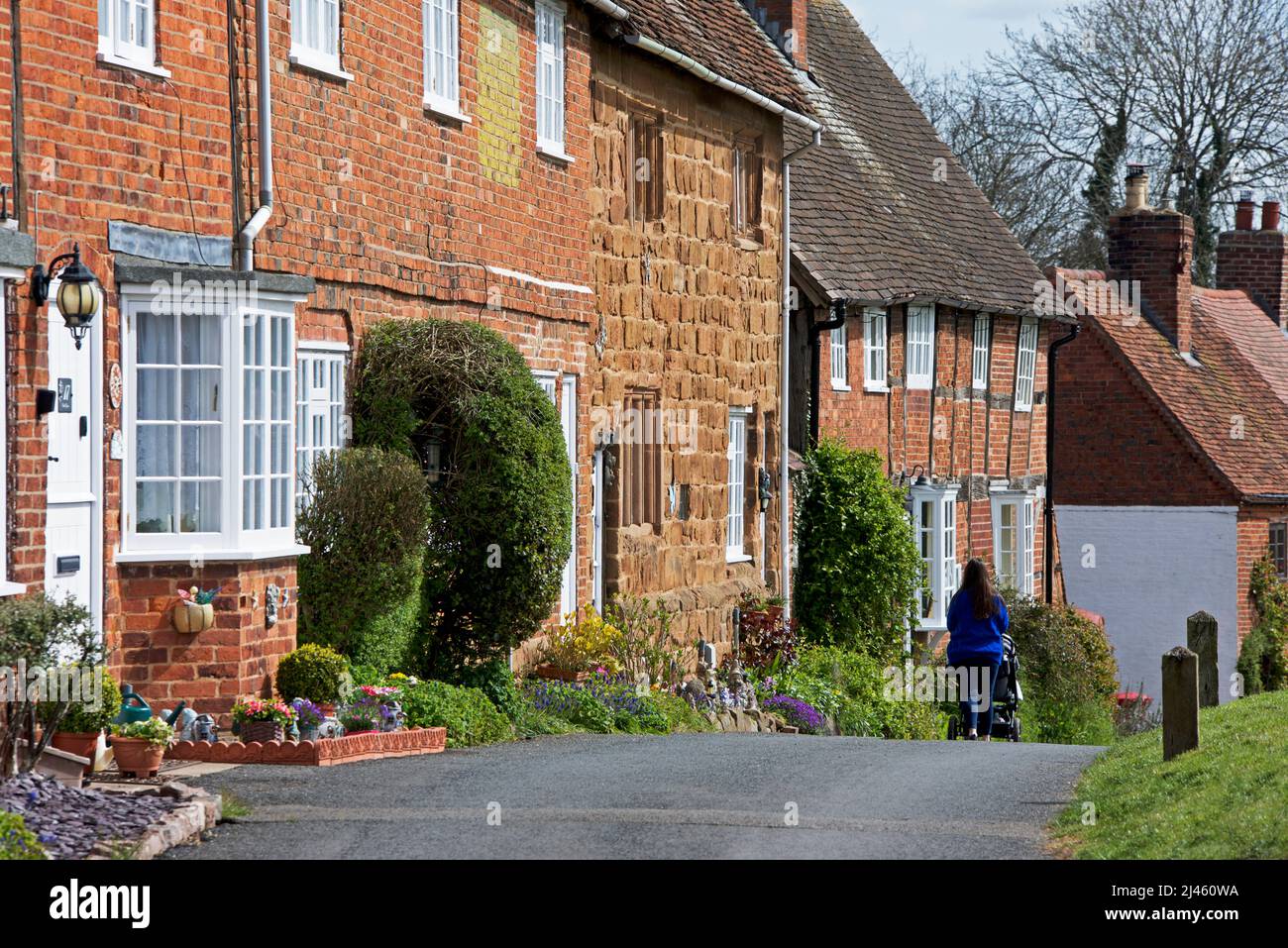 Cottages on Castle Green in Kenilworth, Warwickshire, England UK Stock Photo Alamy