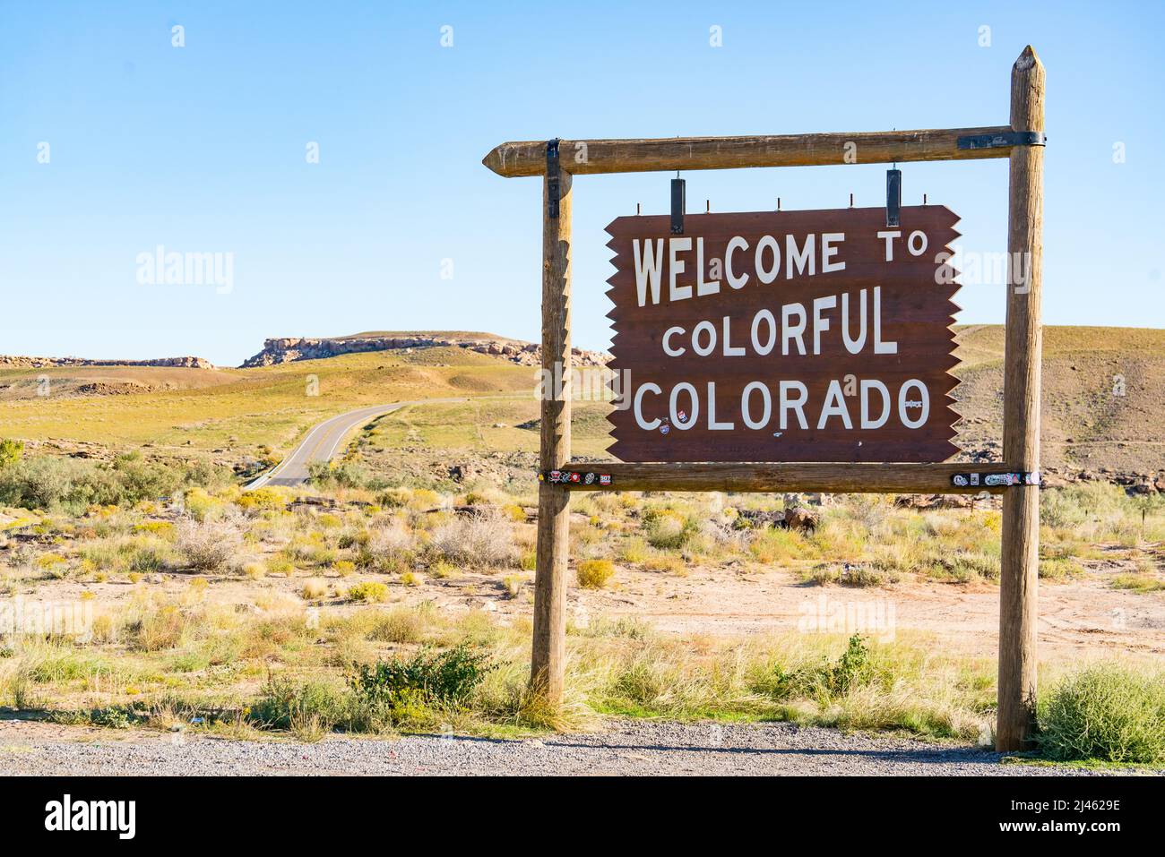Teec Nos Pos, AZ - October 10,2021:  Welcome to Colorado sign along the road at the state border in Teec Nos Pos, Arizona Stock Photo
