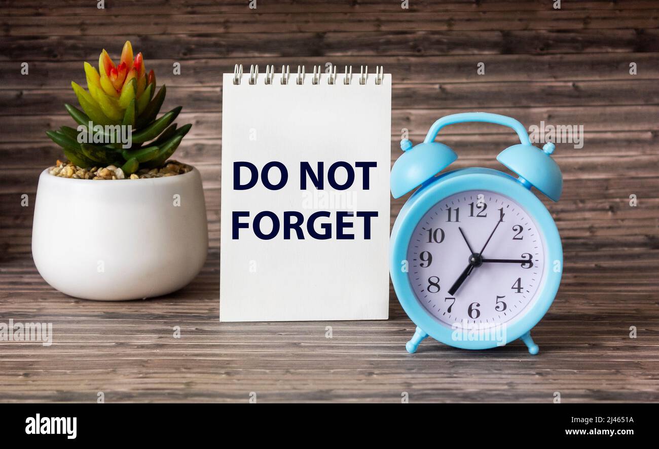 Don t Forget Reminder On Notepad And Wooden Background Stock Photo Alamy don-t-forget-reminder-on-notepad-and-wooden-background-stock-photo-alamy