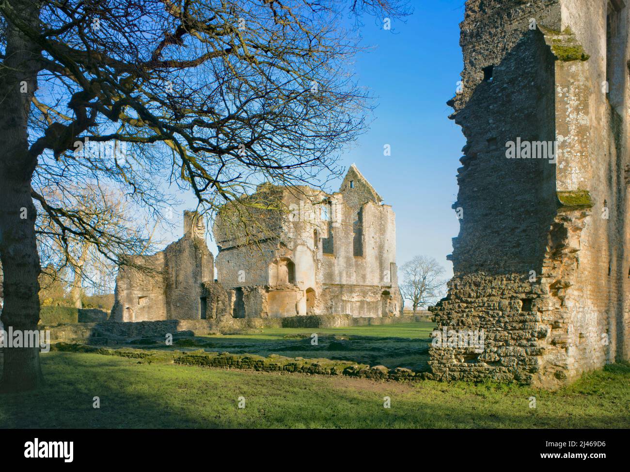 Minster Lovell Hall Stock Photo Alamy