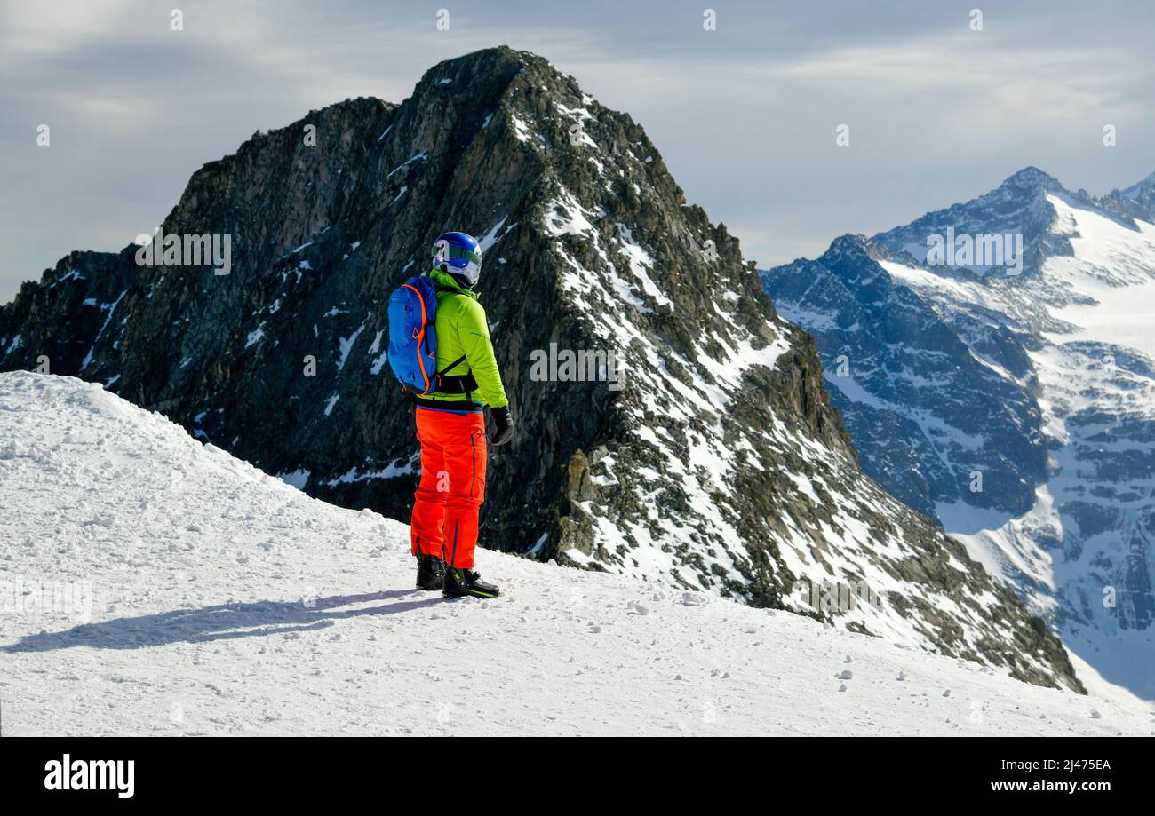 Resort in legno hi-res stock photography and images - Alamy