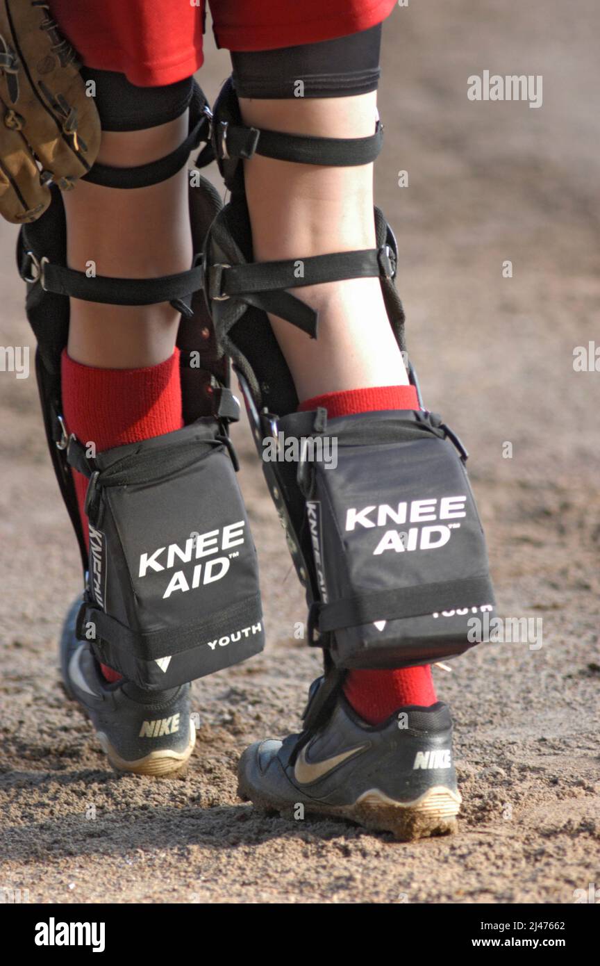 Knee Aids for young baseball and softball catchers for protection of