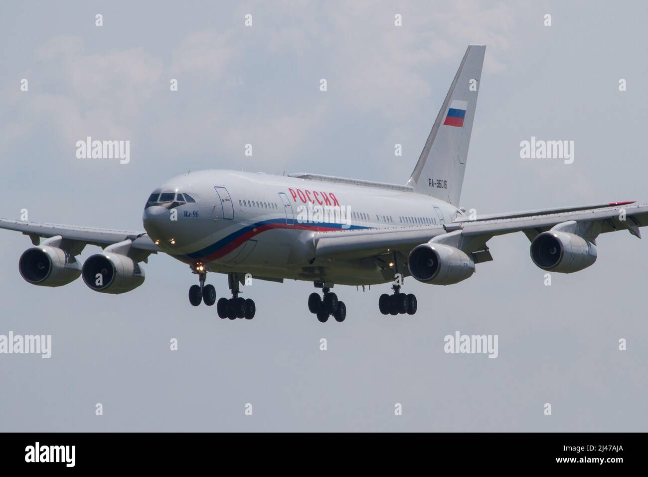 Presidential aircraft of russian president Vladimir Putin arriving in Graz, Austria for a state visit Stock Photo