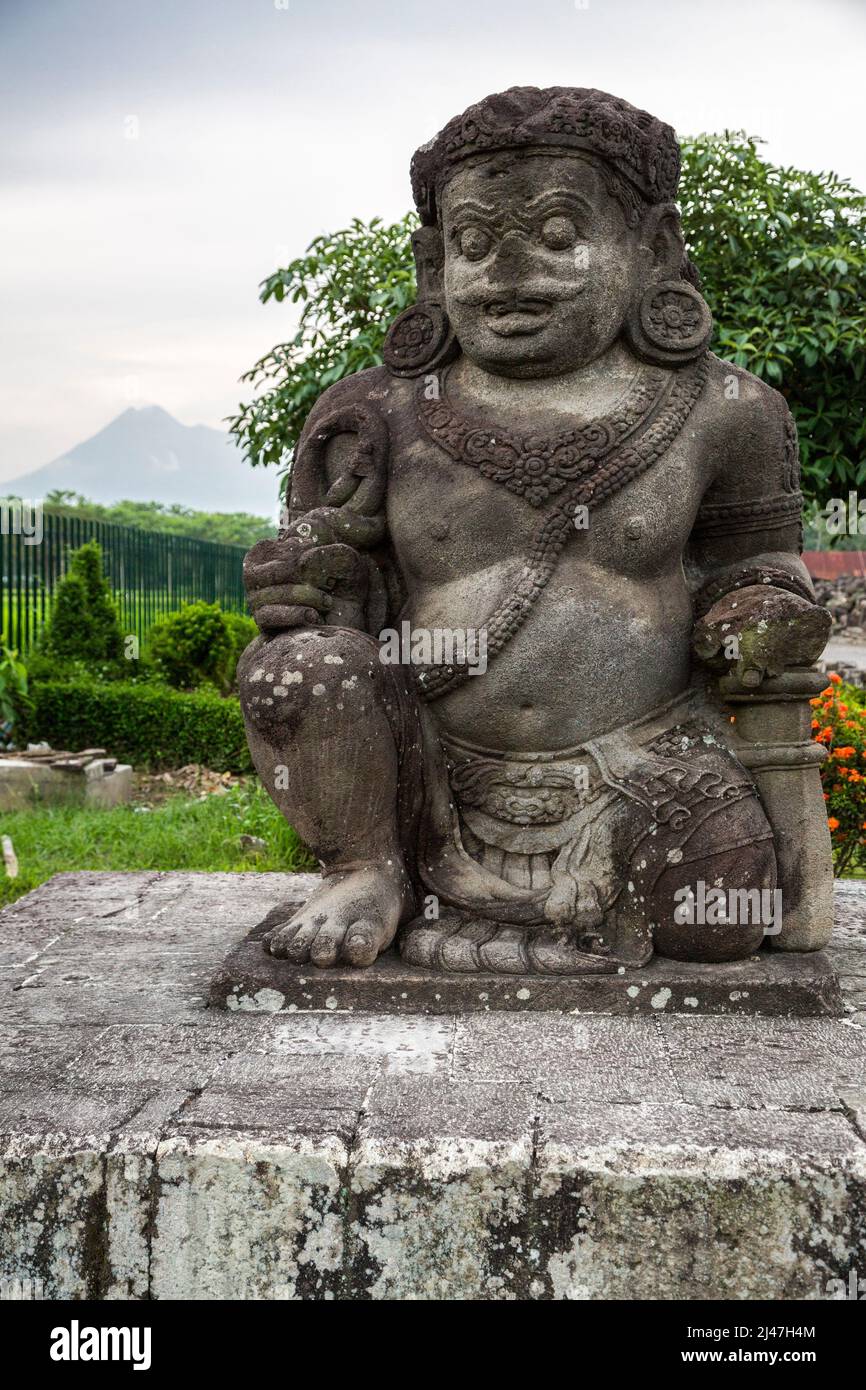 Yogyakarta,Java, Indonesia. Plaosan Buddhist Temple Complex. Dvarapala Statue, a Guardian Statue, an architectural element of Hindu- Buddhist culture. Stock Photo