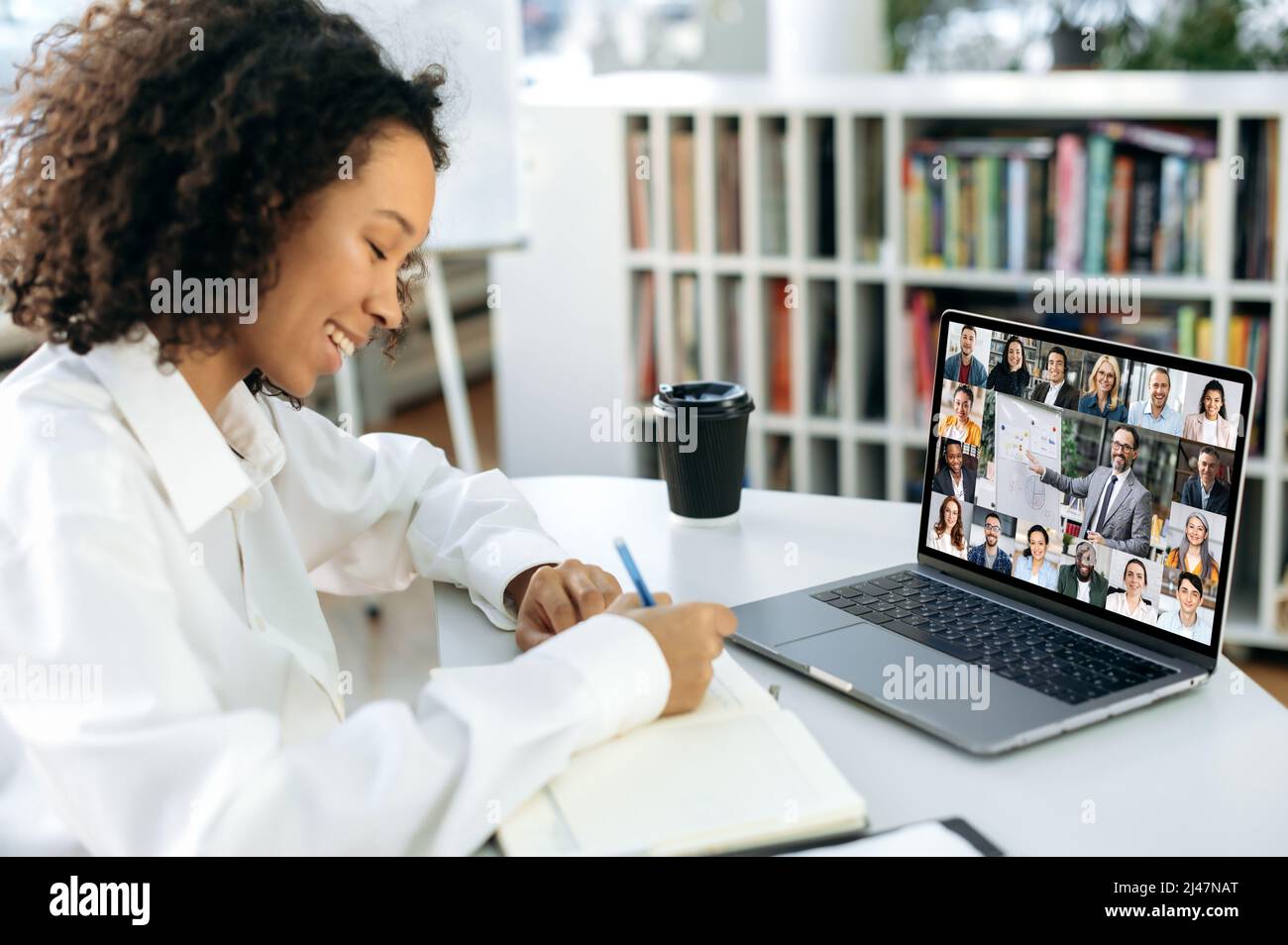 Employee training software hi-res stock photography and images - Alamy