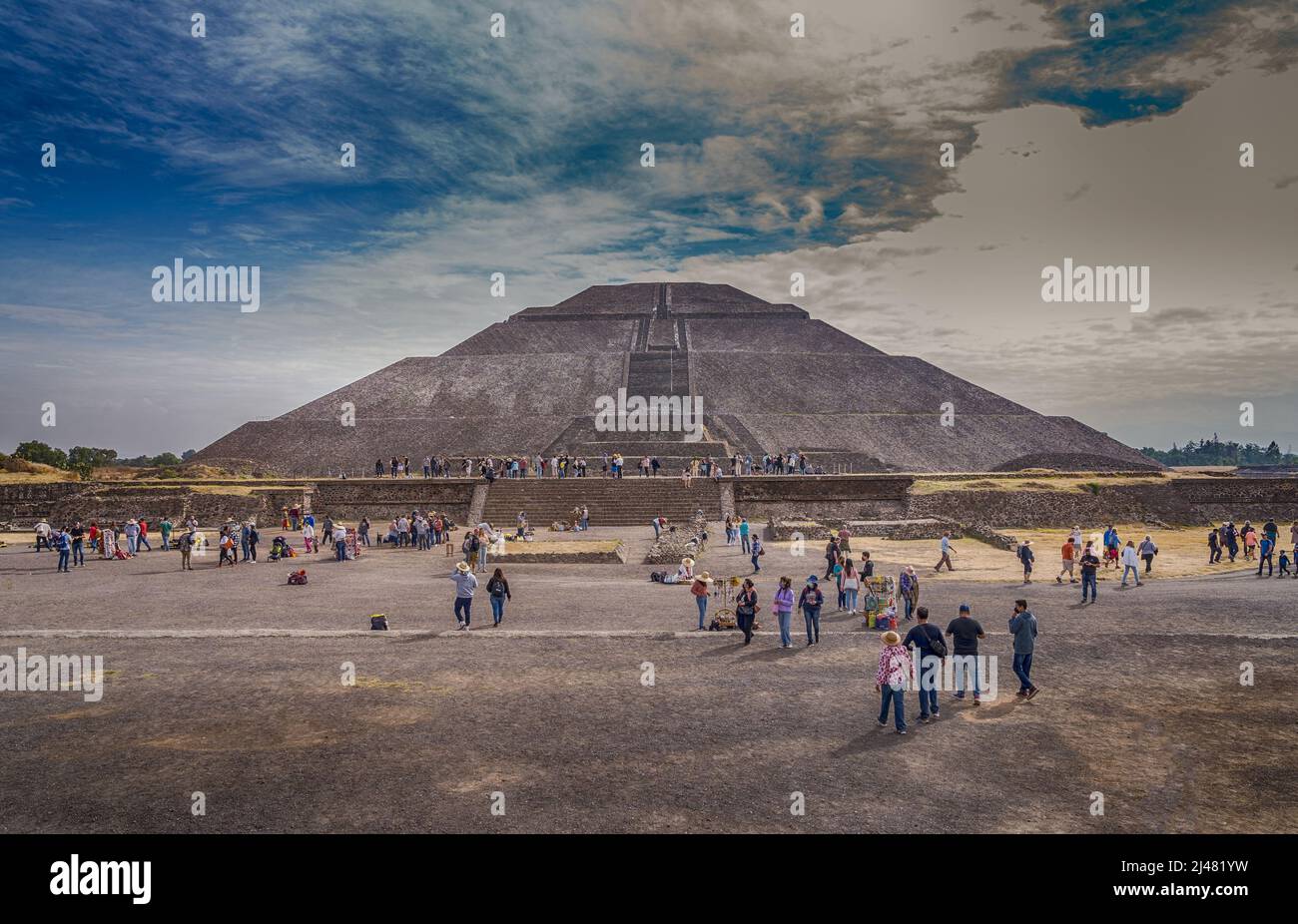 The Pyramids of the Sun and Moon and the Avenue of the dead flanked by temples and palaces in Teotihuacan, Mexico Stock Photo