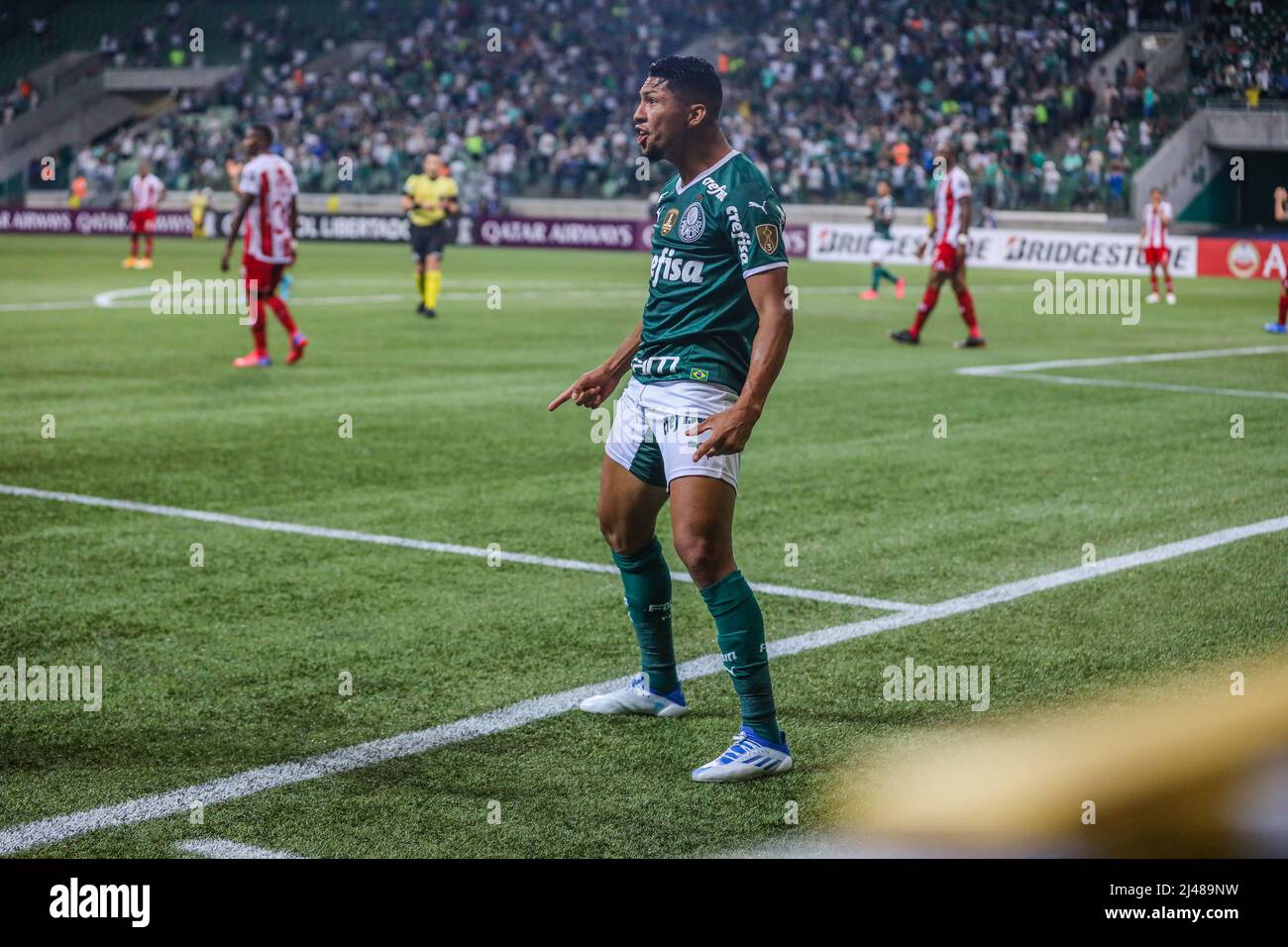 Sao Paulo, Brazil. 12th Apr, 2022. Player Zé Rafael of Palmeiras celebrates a goal against Independiente Petrolero during a match for group A of Conmebol Libertadores at Allianz Parque in western São Paulo this Tuesday, April 12 22 (Photo: William Volcov/Brazil Photo Press) Credit: Brazil Photo Press/Alamy Live News Stock Photo