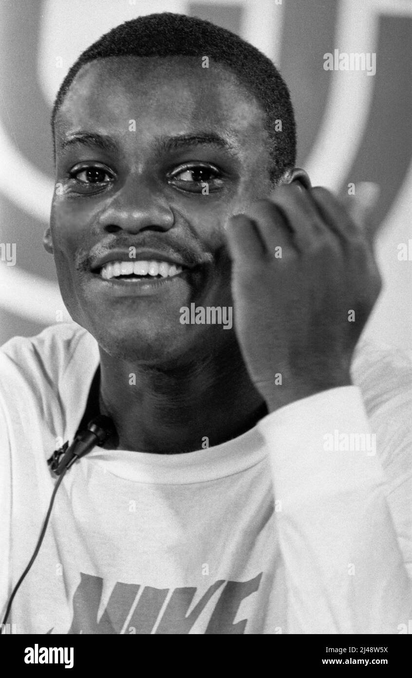 CARL LEWIS USA sprint athlete at IAAF World Champion Ship in Helsinki Finland 1983 august Stock Photo